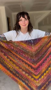 2K views · 1.9K reactions | The Fable Shawl pattern has all the great texture of my other Fable patterns in a triangle shawl shape! It feels like a big cozy hug & is so fun to stitch up! Make the Fable gloves or one of the Fable hats for a matching set ✨✨✨ | Of Mars | Facebook