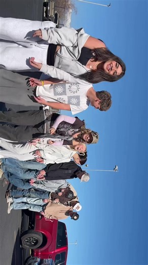 hi friends #bouncecheck | do bounce