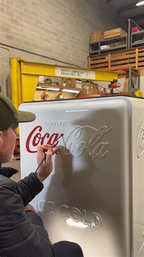 Vintage Coke cooler got painted up. #cokecola #cocacolasign #cokecooler #vintagecooler #vintagecoolers #handpaintedlettering #signpainter #signpainterlife | One Arm bandit Pinstriping