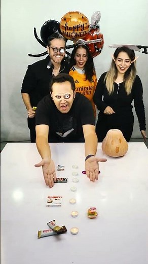 🎃Halloween Candle Blow Challenge! Win Creepy Prizes! #HalloweenChallenge #SpookyGame #funny #games