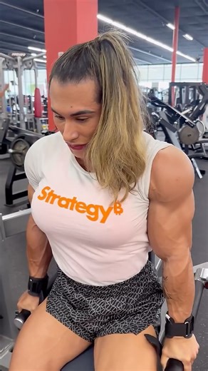 LEYVINA BARROS on Instagram: "💥 Tirando um vídeo da minha galeria durante a prep na Califórnia em um dia de treino na academia @davefisherspowerhouse 🇺🇸 ‘ Taking a video from the my gallery during prep in California on a day of training at the gym @davefisherspowerhouse 🇺🇸 Coach: @domsupersliced Co-coach’s: @amandinha1 - @adamreich 💻 Online Coaching & Sponsorships 🤝👇🏻 Email: leyvinaifbbpro@gmail.com 🇧🇷Acessórios de treino: @horsepower_pro ( Cupom: LEYVINA ) 🇧🇷Suplementos: @newmillen