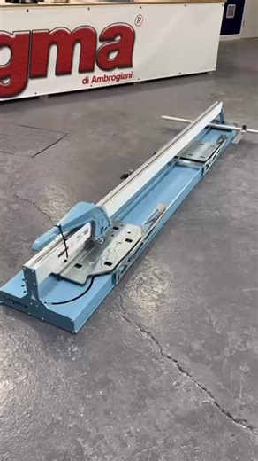 When the cutter expected a full-size tile, and we gave it emotional damage 😂#sigmatilecutter #sigmatrainingacademy #portsmouthtilers #largeformattiles #sigmatilingtools | SigmaUK