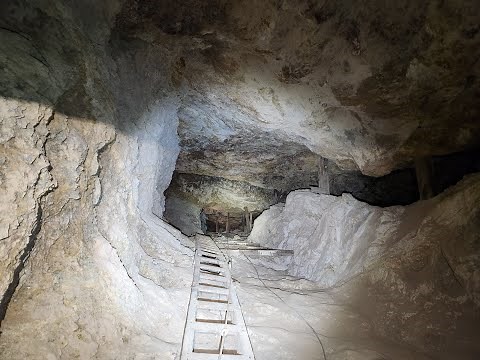 Winze-Dropping Old Gold Mines In The Desert