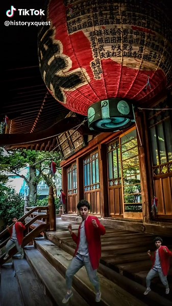 Nah Carilah ni 10 jogeters dari belanda yang lagi joget di jepang. #viggleai #dance #penari #fyp #foryourpage #viral