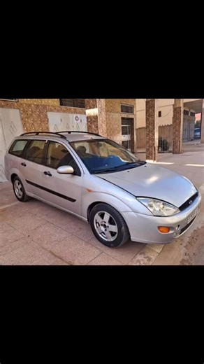 Younes Monir on Instagram: "Ford focus 2004 dw 2009 ch 6 khoribga ☎️0603850454 tmn 5"