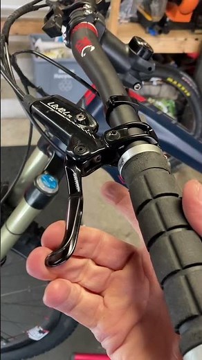 Simple trick to align disc brakes