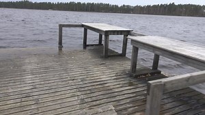Small Floating Boat Docks On Water: vídeo stock (100% livre de direitos) 1051697551 | Shutterstock