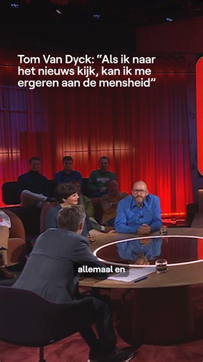 Tom Van Dyck en z’n vrouw Alice Reijs maakten een theatervoorstelling ‘Adam en Eva zeggen sorry’ waarbij ze kritisch naar onze huidige samenleving kijken. Of er ook een beetje DNA van Adam en Eva in Tom en Alice zelf zit? Tom: “Ik heb een aantal eigenschappen die ik herken bij Adam.” #deafspraak #vrtnws #tomvandyck #alicereijs | De Afspraak