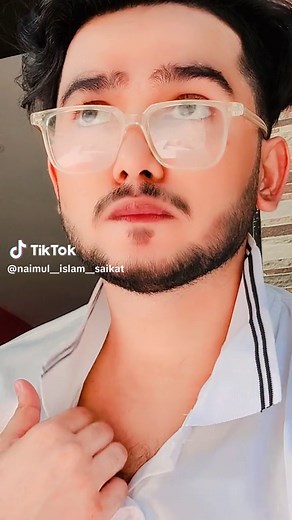 Close-Up Style of a Bearded Individual in Glasses