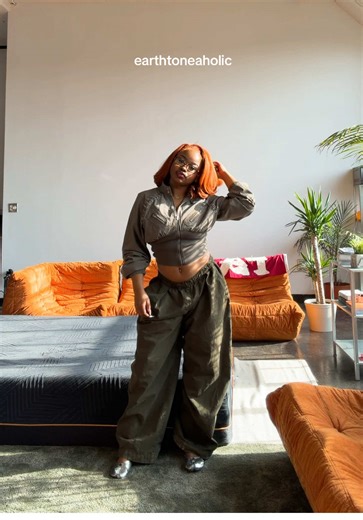 hi my name is trinity and i love earth tones & big pants & tabis & glasses 🌱 #ootd #trinityaniyah