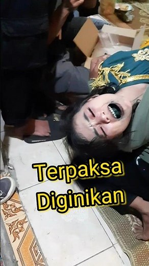 Yang Belum Lihat ‼️ Langsung Menjerit saat kerasukan jaranan #viralvideo #jaranan #kesurupan