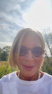 Saturday vibes at my little cottage 💋💃🏻💋 | Sally Morgan