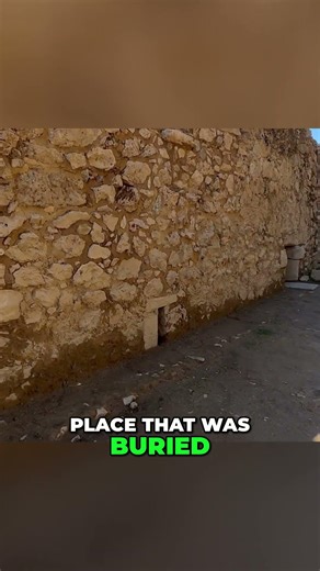 800 Years Buried: Unearthing an Abandoned City
