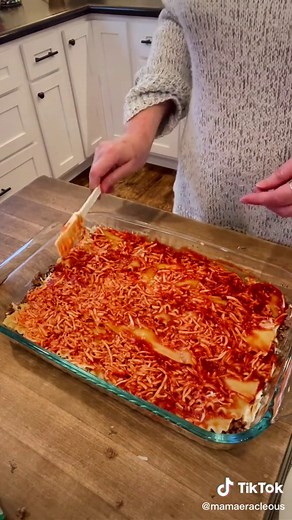 Mama's Lasagna Recipe: Easy and Delicious