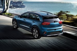 Do You Need a Hybrid, Plug-In Hybrid, or Electric 2022 Kia Niro?