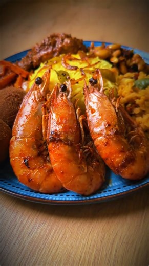 Sri Lankan Food Everyone Must Try 🇱🇰🔥 | Amazing Street Food #shorts #foodie