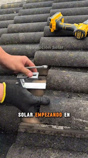 Learn how to install solar panels from scratch 🔌🌞 #solarkit #installation #sunlight #solarenergy ...