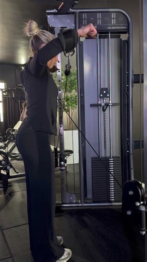 Cross body cable lateral raises