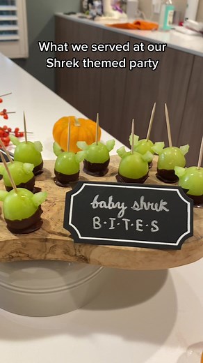 Shrek Themed Food Ideas: Snacks, Desserts & Party Menu