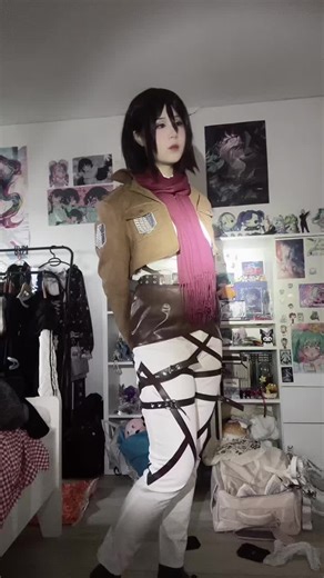 I tries using a flashlight at lightsource ndjd i really need to invest in better lighting #mikasaackerman #aot #attackontitan #mikasacosplay