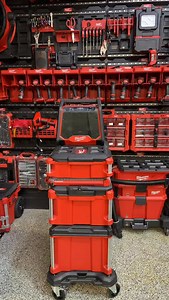 The New @milwaukeetool M18 PACKOUT Radio/Speaker with Built in Charger (2956-20) Dual woofers tweeters deliver serious volume and clarity, while charging M18 batteries and your phone at the same time. Snaps right into PACKOUT, takes a bunch of abuse, and keeps playing all day long. #MilwaukeeTool #nothingbutheavyduty #M18 #Packout #JobsiteRadio | Tooling.with.Newman