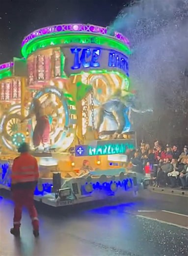 Harlequin Carnival Club Shines at Bridgwater Carnival 2025