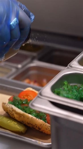 Two dogs. Endless flavor. The Chicago Dog brings the Windy City heat with sport peppers, relish, red onion, and all the fixings. The Texas Chili Dog piles on bold red chili, cheddar, and onions for a messy-good time. 5280 Burger Bar Choose your sausage — cheddar jalapeño, beer brat, or spicy hot link — and pick your style. No wrong answers, just serious flavor. 🌭🔥 #5280BurgerBar #DenverEats #HotDogHeaven #ChicagoStyleDog #TexasChiliDog #ColoradoEats #5280Eats #BeerBratLove #JalapenoDog #Foodie