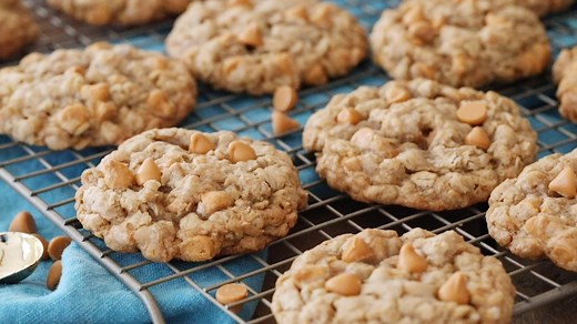 52K views · 189 reactions | These chewy Oatmeal Scotchies have a butter and brown sugar base and are packed full of butterscotch pieces! Recipe: https://sugarspunrun.com/oatmeal-scotchies/ | Sugar Spun Run | Facebook
