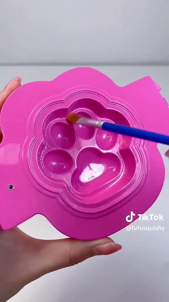 FUFUSQUISHY ASMR: Rainbow Cat Paw Sensation