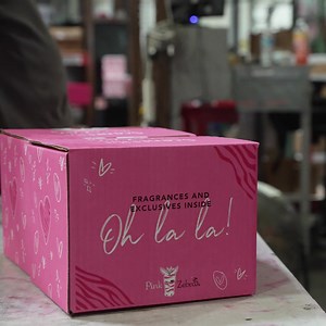 Look what’s shipping! Are you getting a surprise home fragrance subscription box at your door? If not, sign up today! | Pink Zebra Home