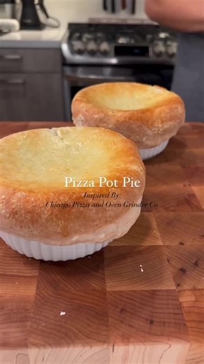 Pizza Pot Pie By @cooklikeimbook Pizza Pot Pie: 669 Calories | 57g Protein | 21g Fat | 55g Carbs Dough: I did x3 in the video 70g Flour 57g Fat Free Greek Yogurt 1 Tsp Baking Powder Toppings: 4 Low Moisture Mozzarella Cheese slices 7 Turkey Pepperoni 2oz Lean Ground beef 96/4 Green Pepper Onion 50g Tomato Sauce/ Pizza Sauce Tip: For video, I did 105g Flour and 85g Greek Yogurt because I wanted more crust which turned out to be 813 calories for 64g Protein. Definitely can make it with the amount 
