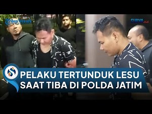 PELAKU TERTUNDUK LESU saat Tiba Di Polda Jatim, Kasus Mutilasi dalam Koper Hari Ini Dirilis Polisi