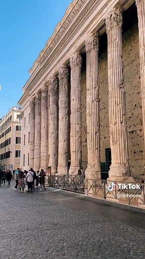 Exploring Ancient Rome: Temple of Hadrian