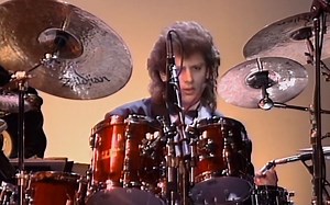 鼓大师Dave Weckl 和 The Buddy Rich 大乐队1989现场 "Bugle Call"