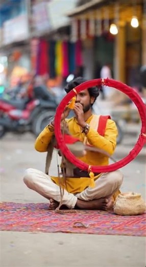 Wait for it… 😄 | Hands fly, crowd amazed 🤹‍♂️ | Magic on the streets ✨