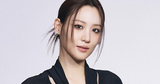 Kim Soo Hyun Announces Divorce After 5 Years Of Marriage