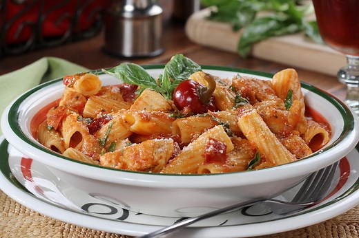 Utica's Chicken Riggies