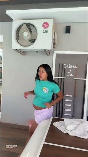 ELE JOGOU MEU BOBBIE GOODS NA PISCINA