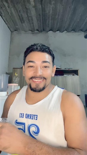 Até que enfim um tamanho que serve em mim 😅 #humor #comedia #memes #casal #shorts #shortvideo