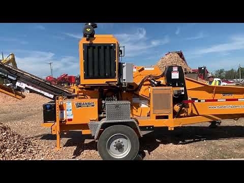 BANDIT Model 1425 Horizontal Grinder
