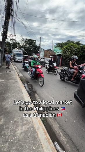Such a cool experience going to a local market in Mactan Philippines! 🇵🇭 #mactan #cebu #cebucity #philippines #backpacking