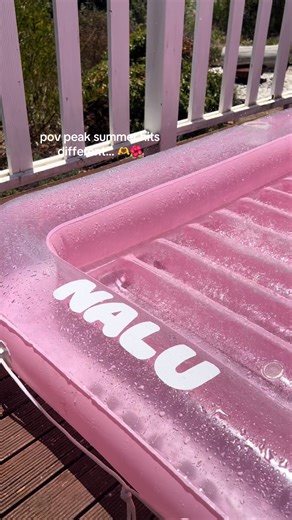 staying cool whilst tanning has been never better… ladies get onto this now! #summer #tan #backyard #pool