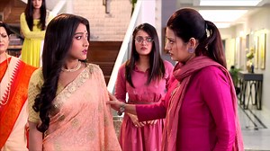 2.5M views · 43K reactions | ইন্দ্রের কোন অজানা অতীতের সম্মুখীন মিতুল? দেখুন আজ সন্ধ্যে ৬:৩০টায় " খেলনা বাড়ি" তে। #KhelnaBari #ZeeBangla | Zee Bangla | Facebook