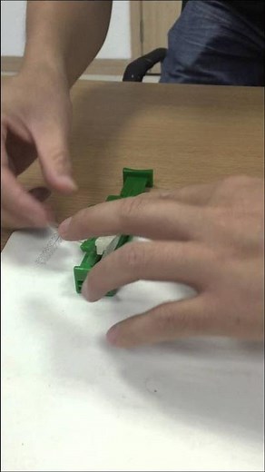 Demo Umbilical Cord Clamp Cutter