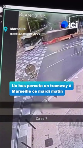 Un bus percute un tramway à Marseille, trois personnes sont blessées, une passagère choquée. #bus #tram #accident #marseille