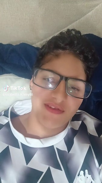 Os vídeos de MC Bella 🤭 (@isabella.kamylli) com som original - MC Bella 🤭