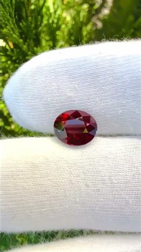 3.01 Carat Natural Ceylon Garnet ❤️ Eye Clean Oval Cut Loose Gemstone