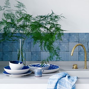How to tile a splashback – protect walls and add decorative interest to bathrooms and kitchens