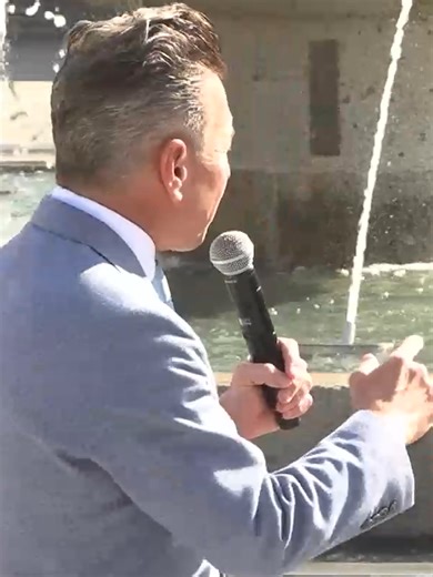 🏛️✨ Entrega #PabloLemus rehabilitación integral de la Plaza de la Liberación rumbo al #Mundial2026 ✨🏛️ El Gobernador de Jalisco, Pablo Lemus Navarro, encabezó la entrega de la rehabilitación integral de la Plaza de la Liberación, una obra con inversión superior a 191 millones de pesos, como parte del Plan de Rehabilitación del Centro Histórico de Guadalajara. 🏙️💰 Se trata de la primera intervención a gran escala en más de cuatro décadas, orientada a recuperar espacios públicos, fortalecer la