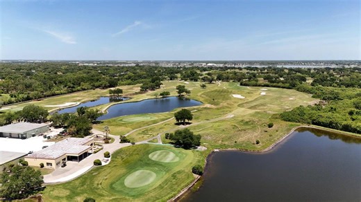 Sarasota County residents fight huge apartment project on golf course
